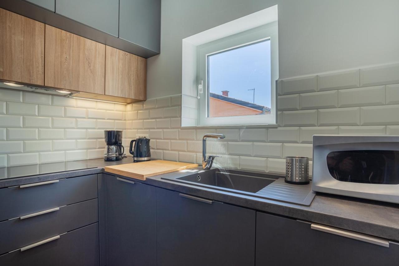 Apartman Petra เซรส ภายนอก รูปภาพ