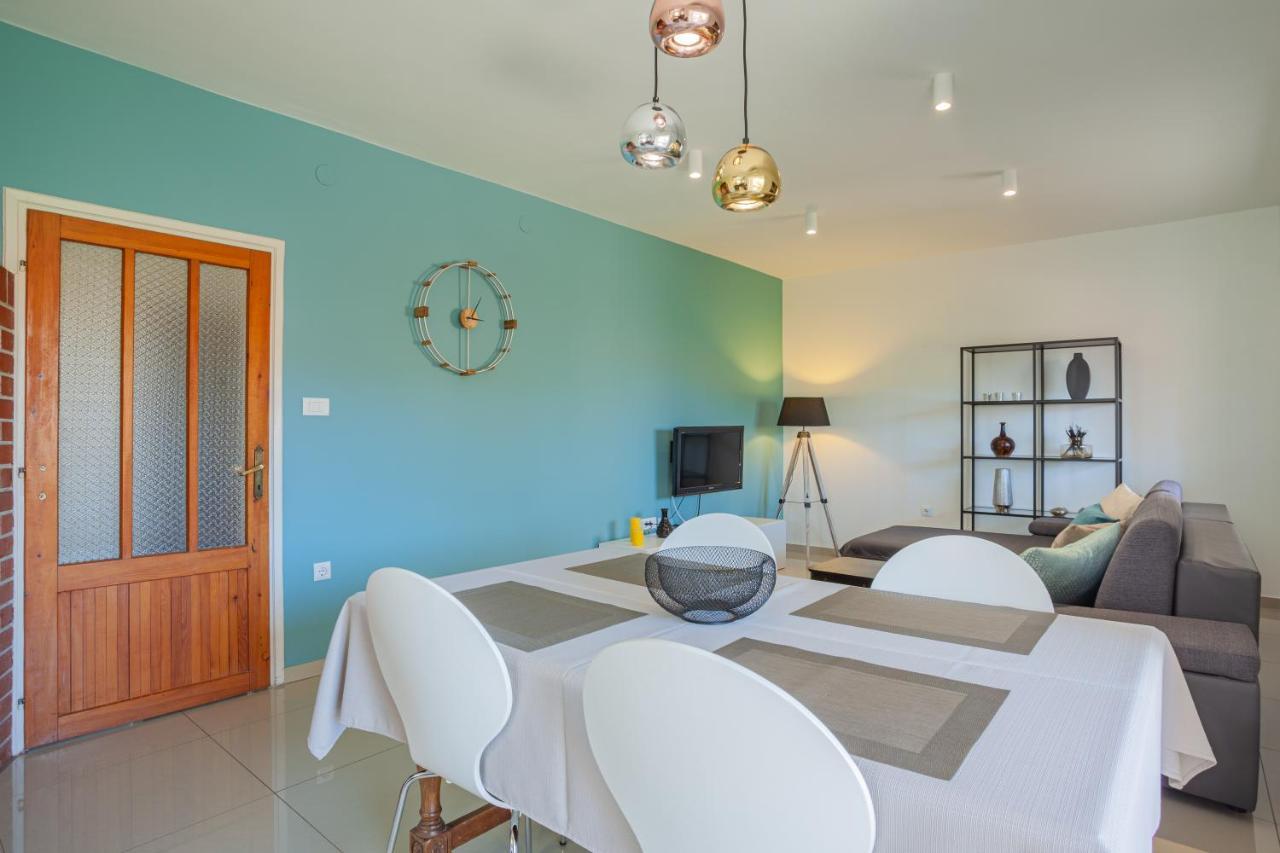 Apartman Petra เซรส ภายนอก รูปภาพ